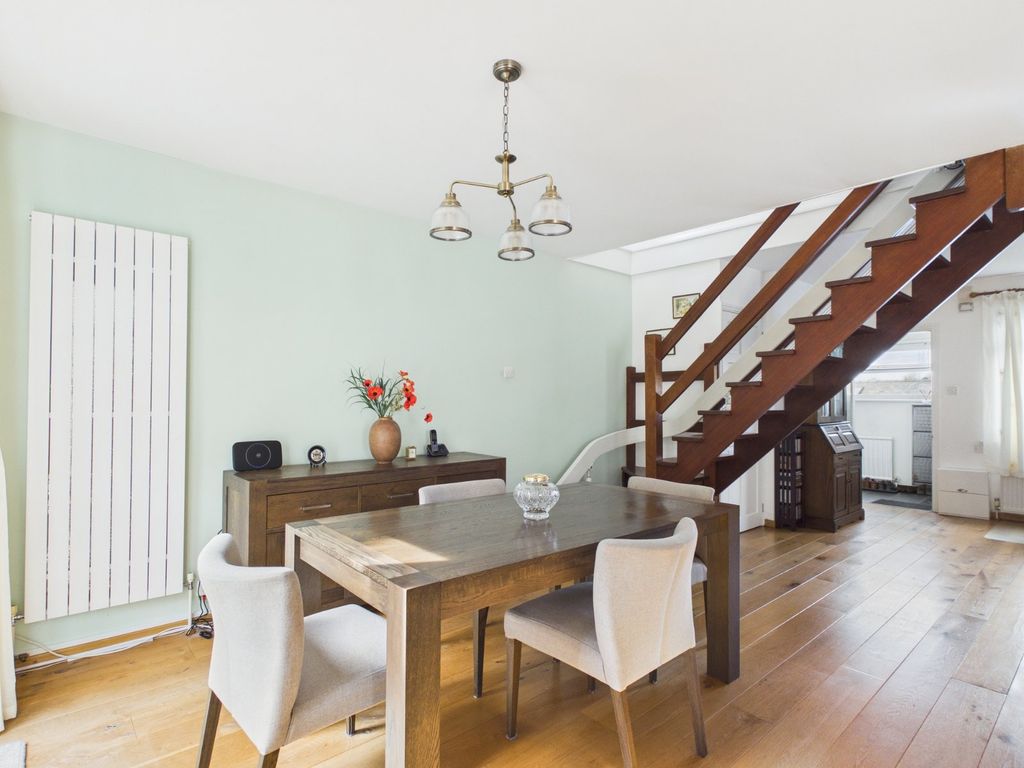 Property photo 2 of 21 Dining Room