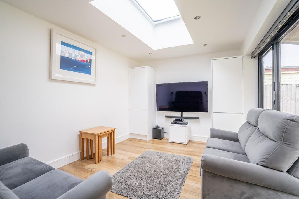 Property photo 2 of 16 Living Room