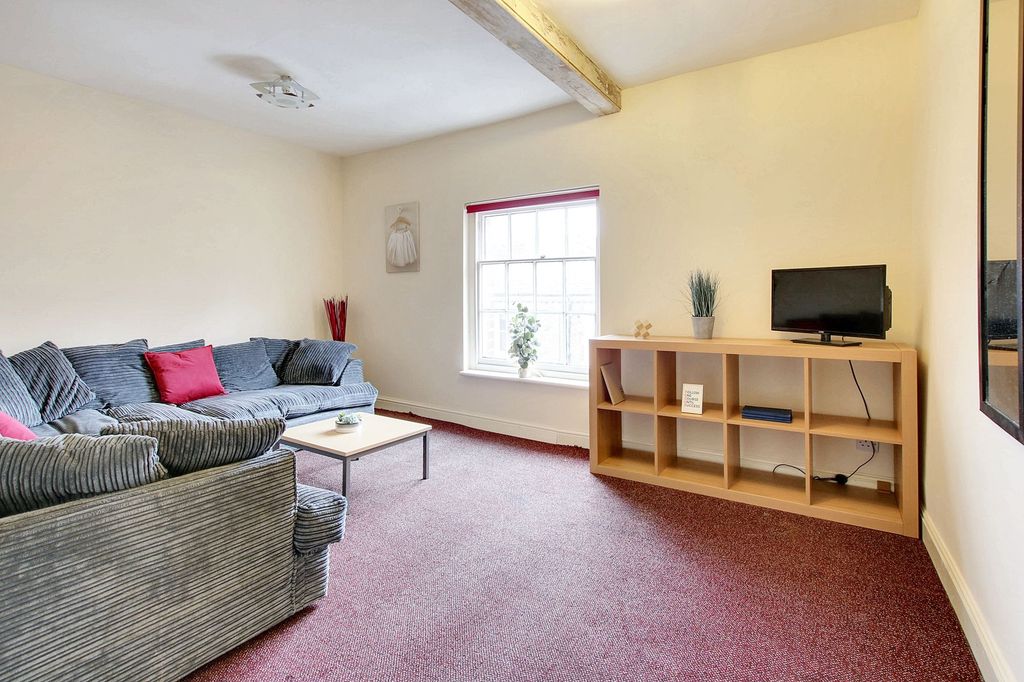 Property photo 3 of 19
