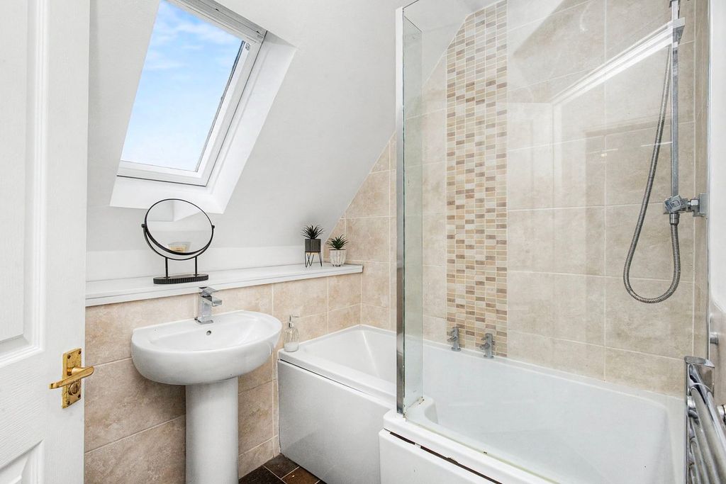 Additional image 9 of 3 bed villa for saleFernbank Avenue, Windygates, Leven KY8