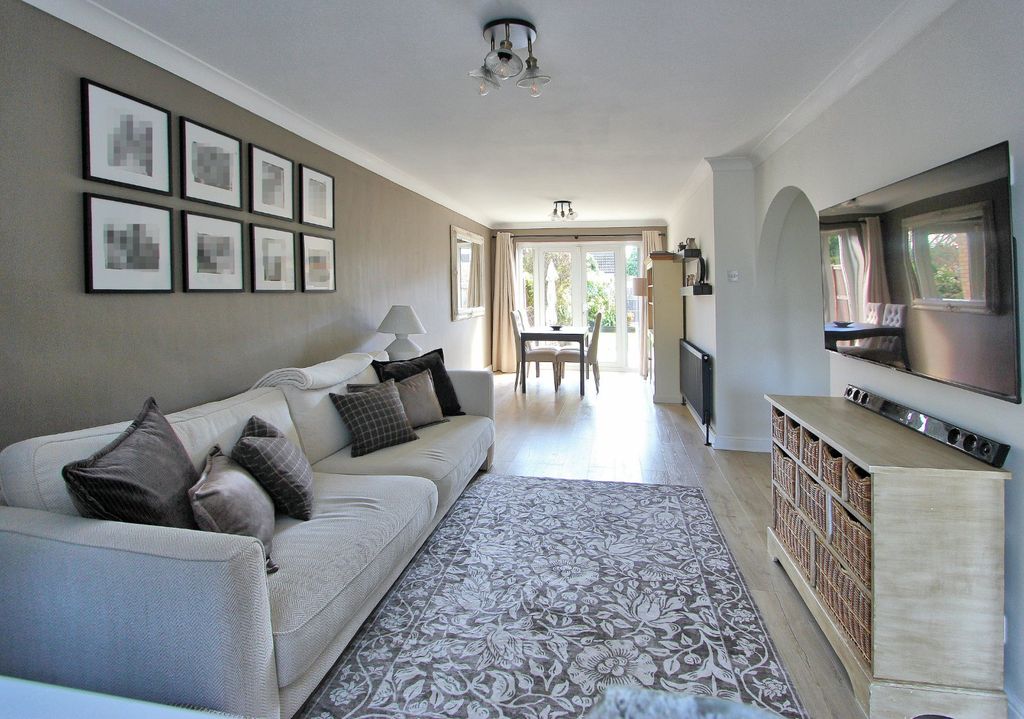 Property photo 3 of 17 Picture No. 50