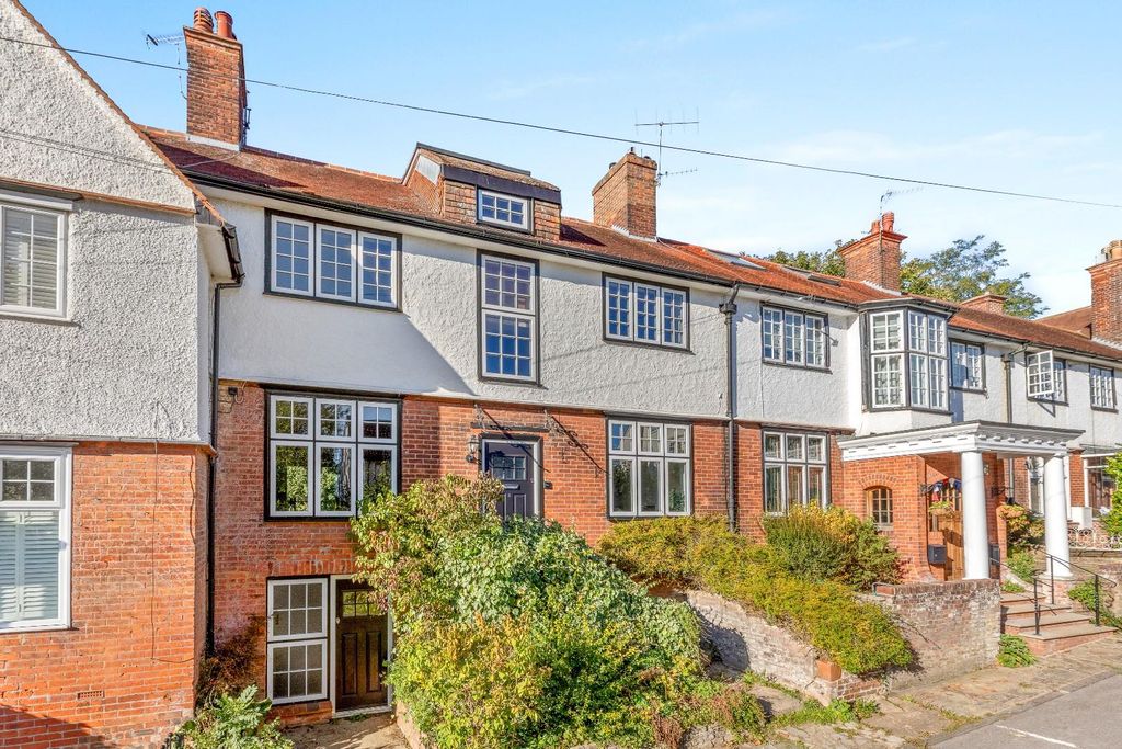 Property photo 1 of 22 Front Aspect