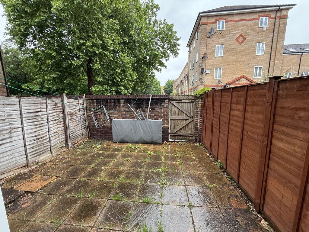 Property photo 2 of 16 Gallery