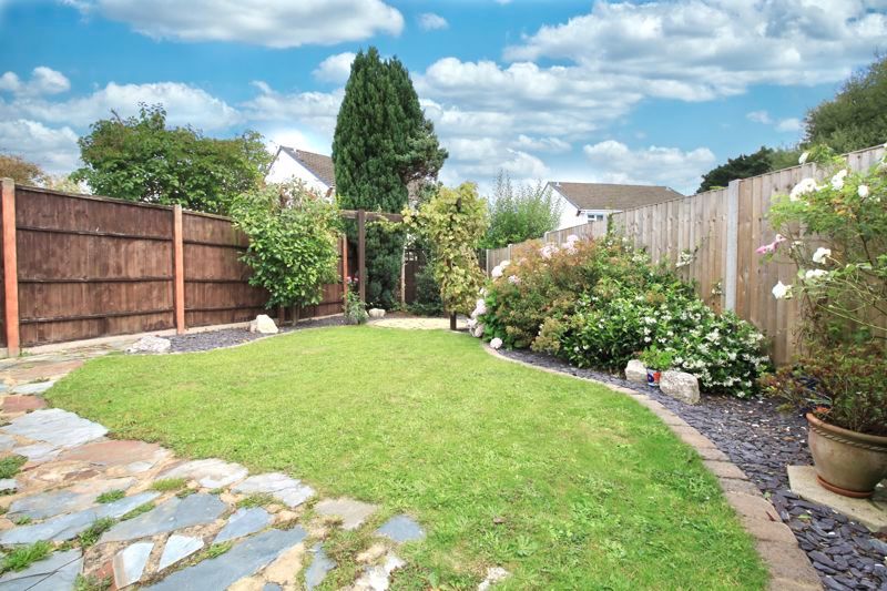 Property photo 2 of 13 Garden