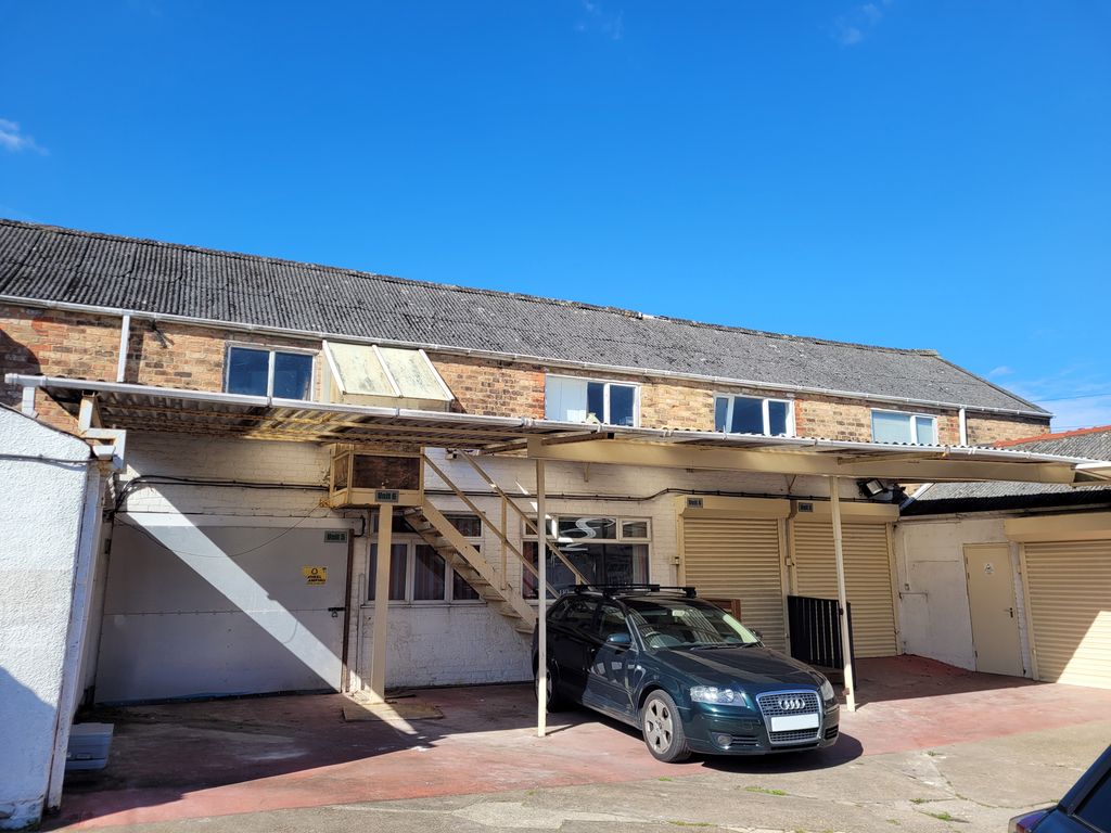 Property photo 1 of 1