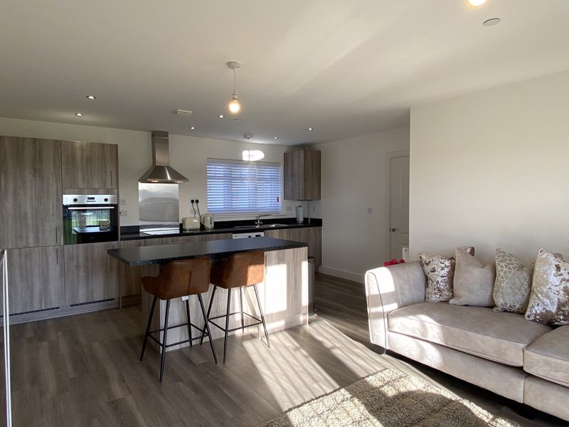 Property photo 3 of 16 Photo 14