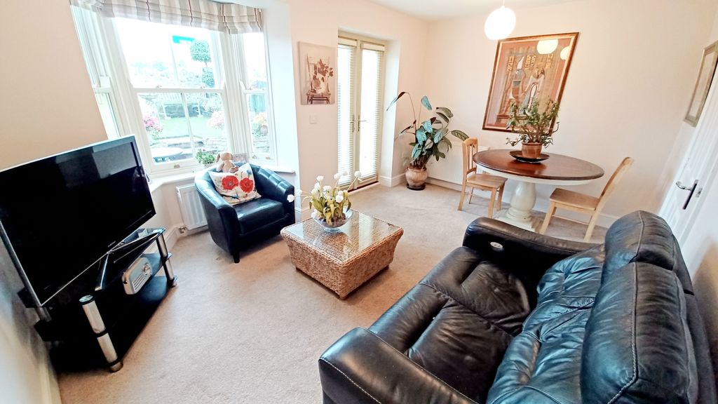 Property photo 3 of 26 20251016_133927