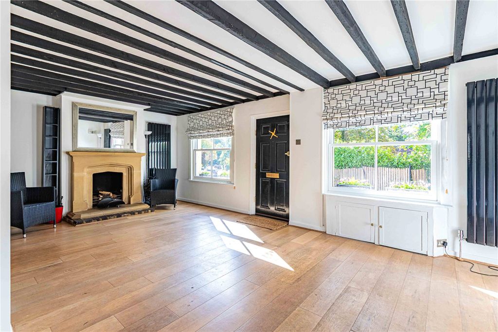 Additional image 6 of 4 bed terraced house to rentThe Old Bakery, Grange Road, Letchmore Heath WD25