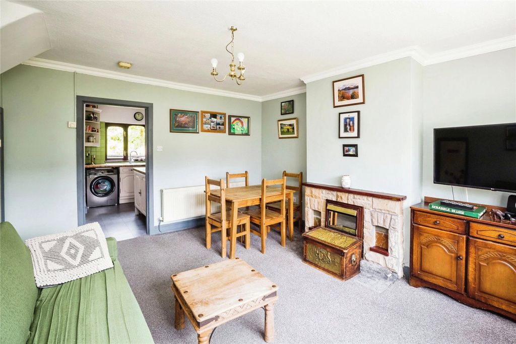 Property photo 3 of 15 Living Room