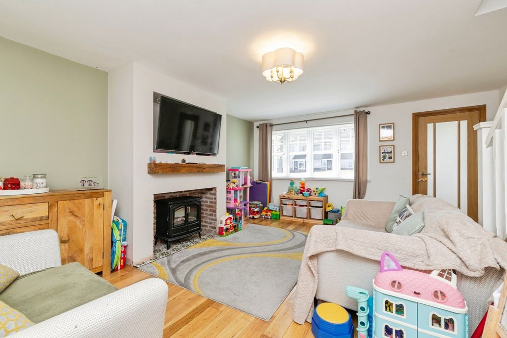 Property photo 2 of 17 Pbox-Img.Jpg