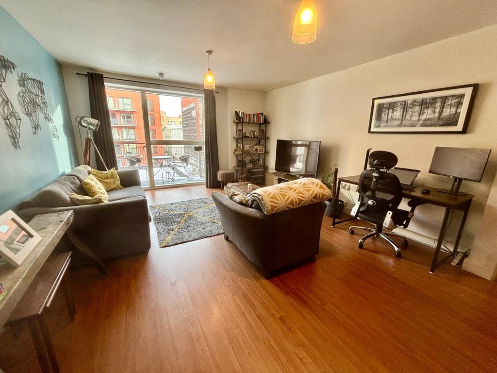 Property photo 1 of 8 Picture No. 11