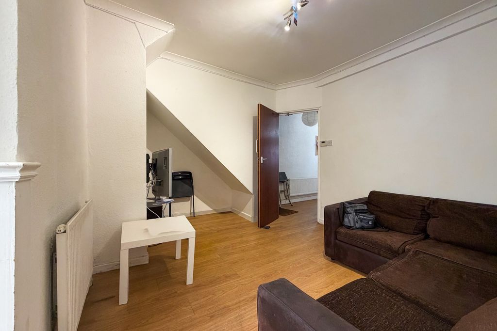 Property photo 2 of 13 Call 02920 454555 To Secure Your Viewing_2
