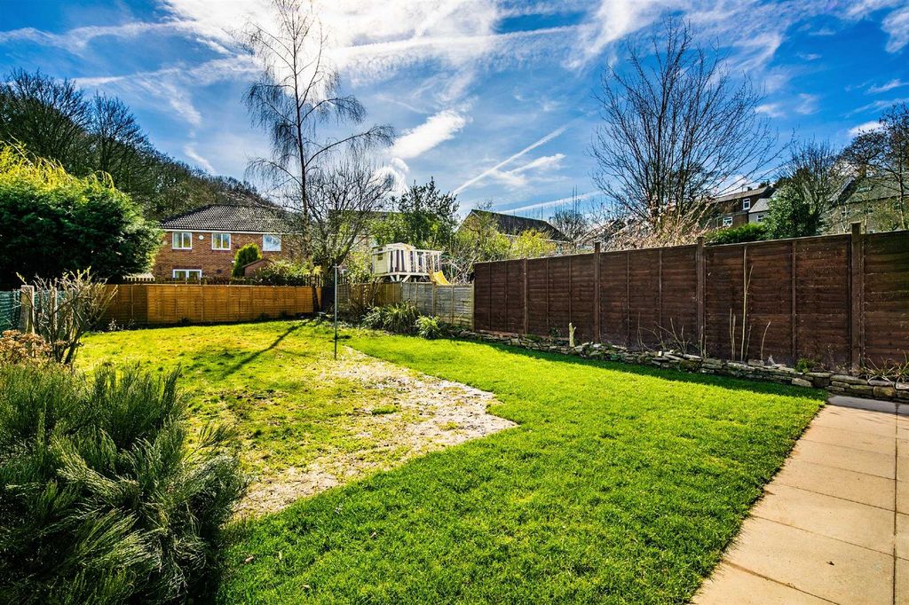 Property photo 3 of 14