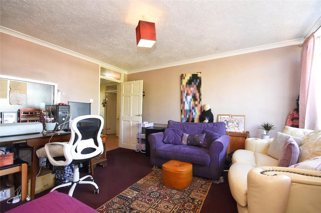 Property photo 2 of 9 Picture No. 03