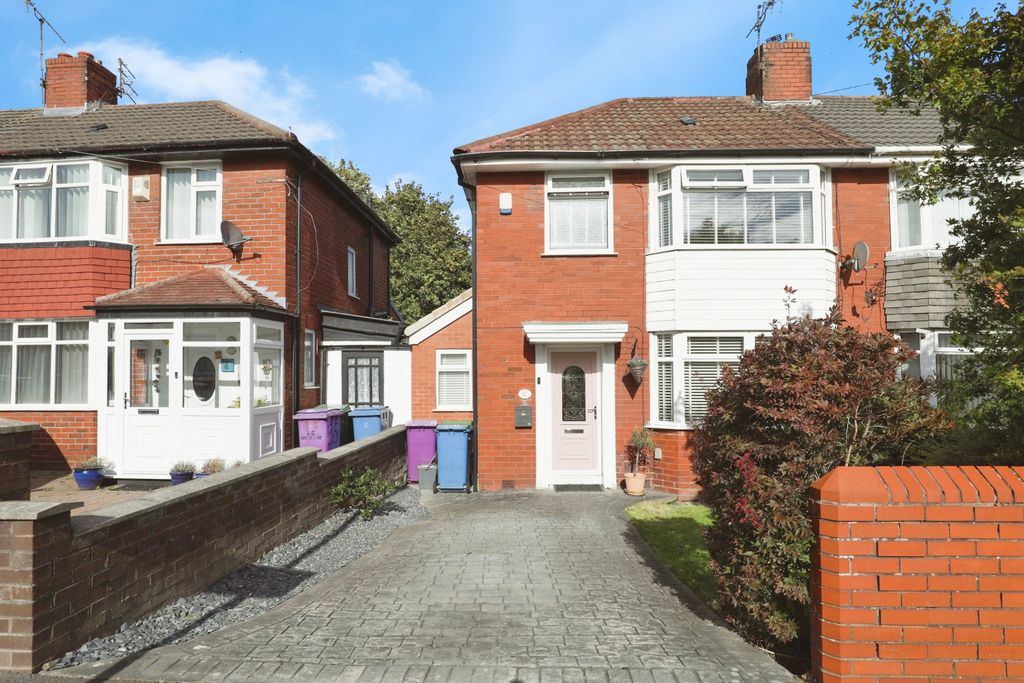 Property photo 1 of 15 Front