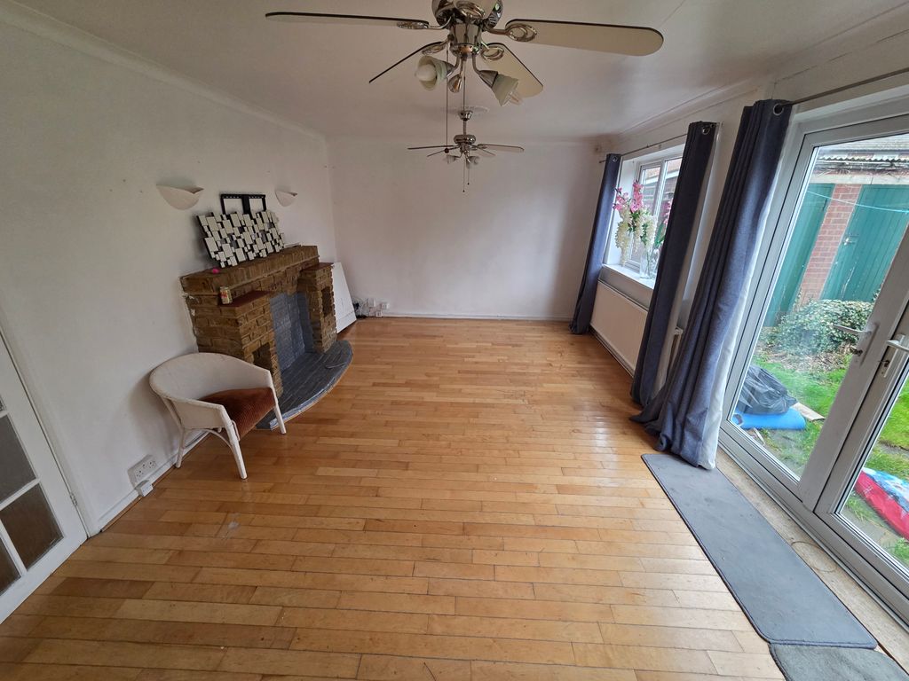 Property photo 2 of 11 Image