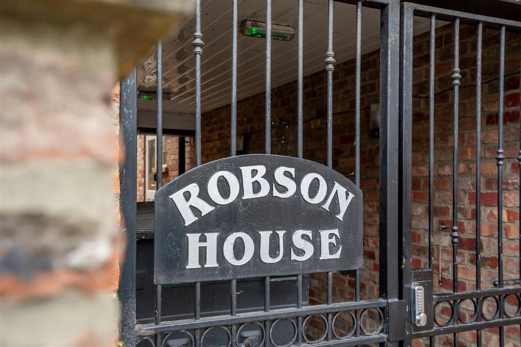 Property photo 1 of 11 Rh-9.Jpg