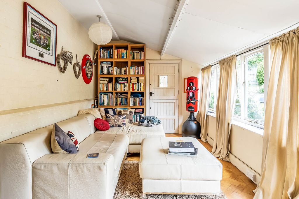 Additional image 6 of 4 bed detached house for saleRockfield Road, Oxted, Surrey RH8