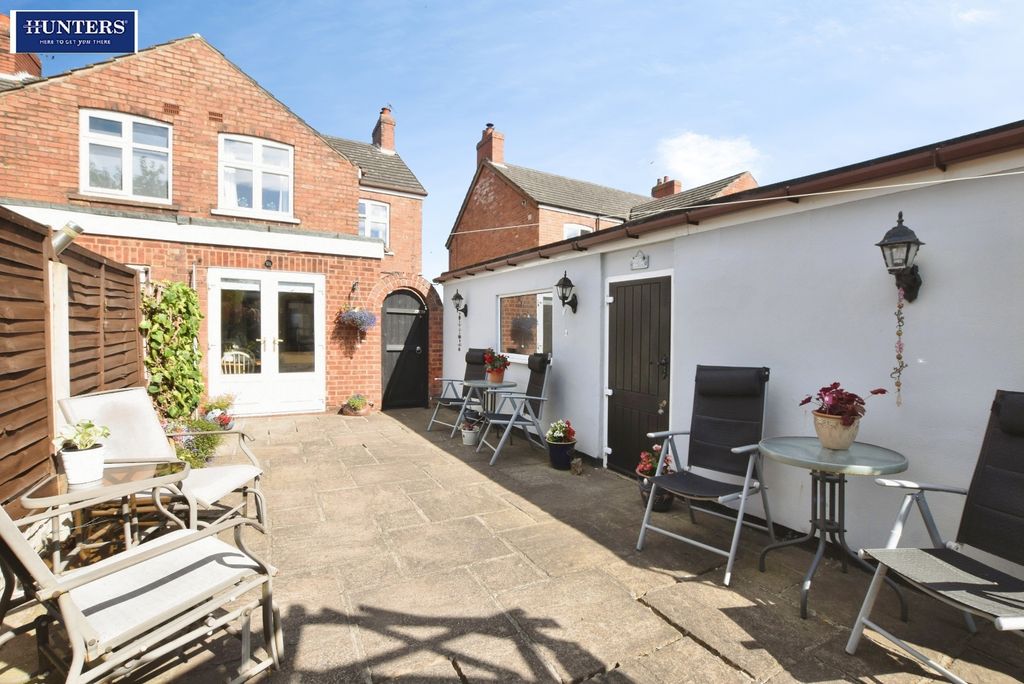 Property photo 2 of 19 Rear Garden