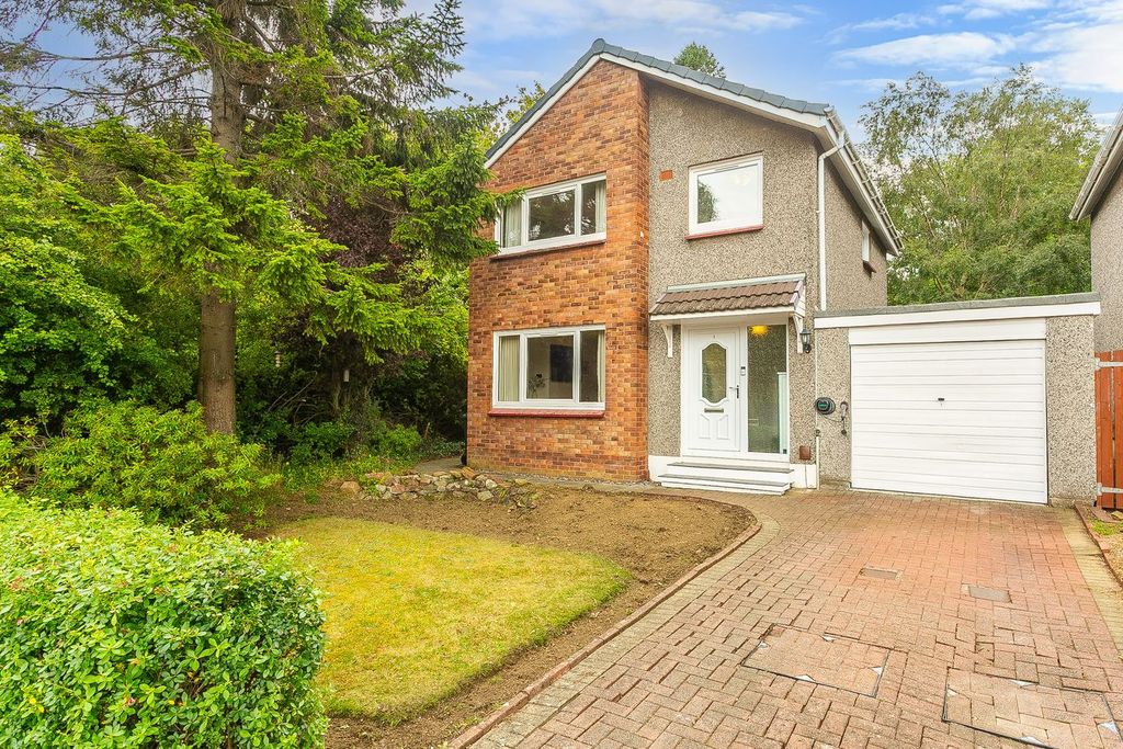 Property photo 1 of 33