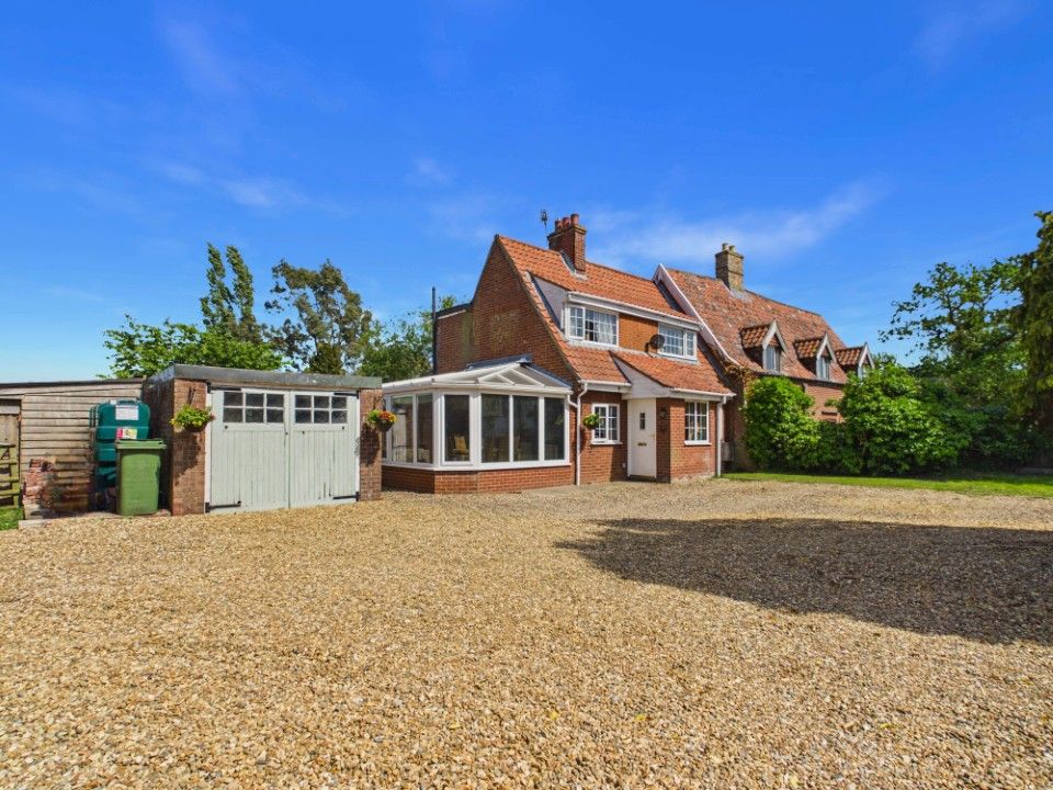 Property photo 1 of 35