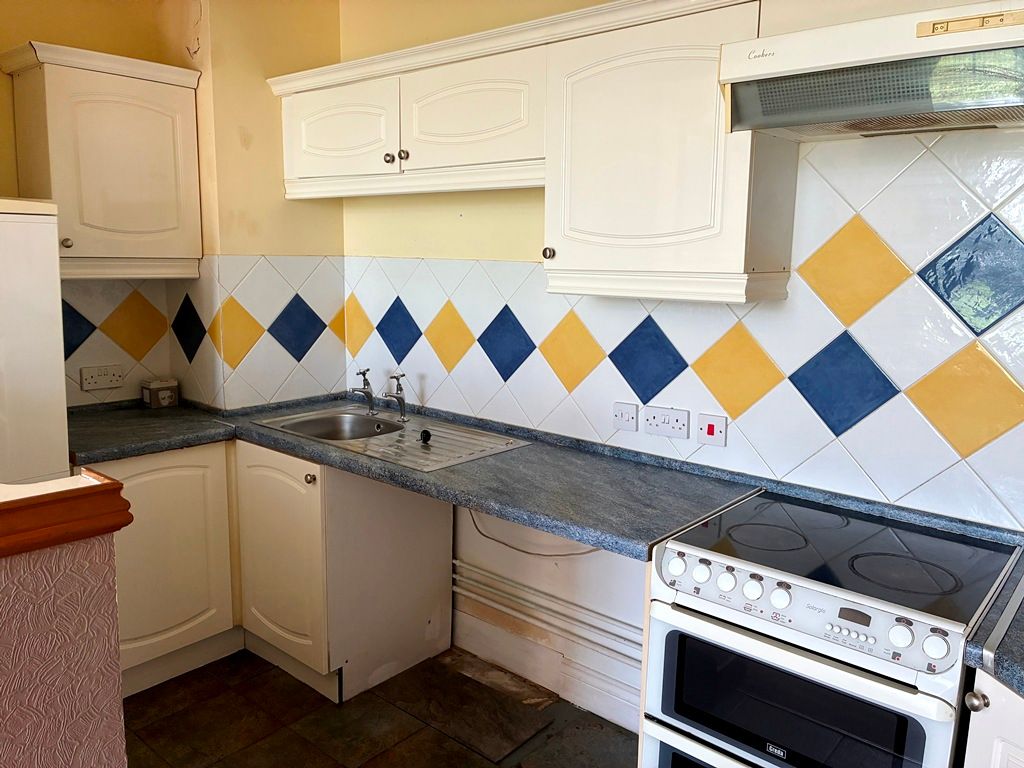 Property photo 2 of 11