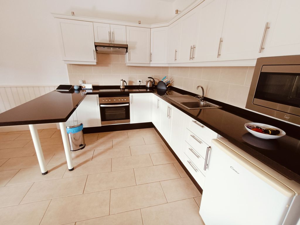 Property photo 3 of 26