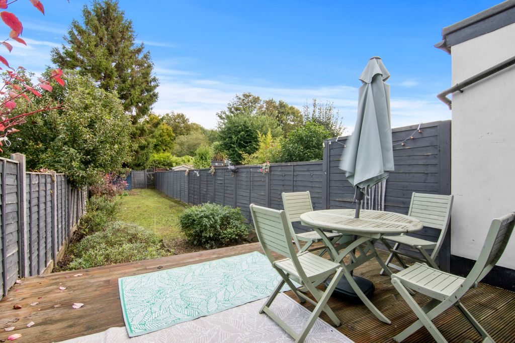 Property photo 3 of 11