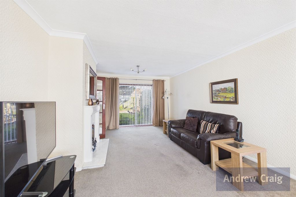 Property photo 2 of 13 Lounge/Diner