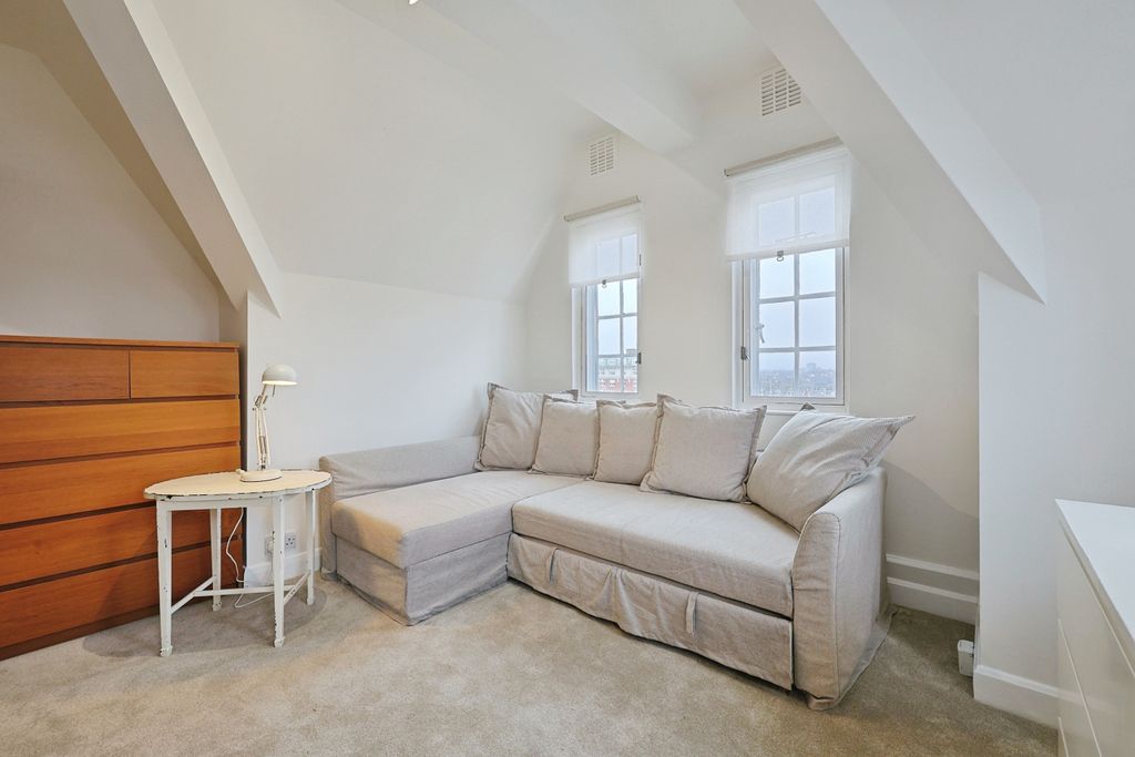 Property photo 3 of 14 Open Plan Living