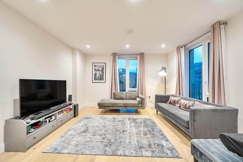 Property photo 3 of 23 Reception Room