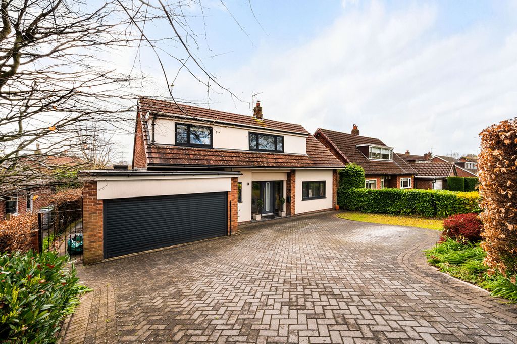 Property photo 1 of 31