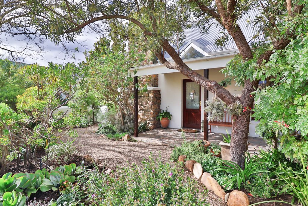 Property photo 2 of 22 1Sw1667504