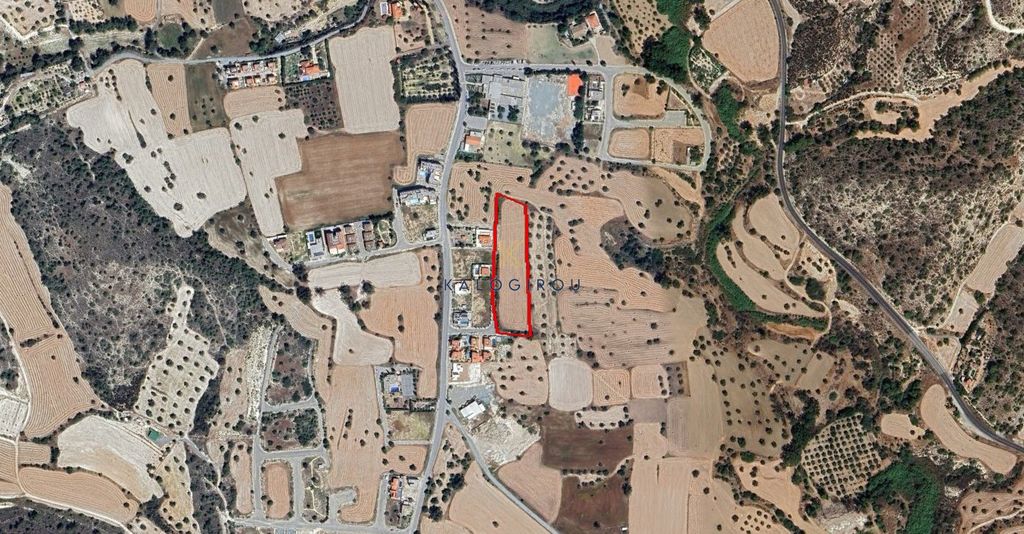 Property photo 2 of 3