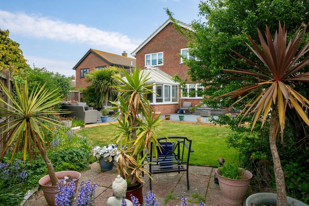 Property photo 1 of 39