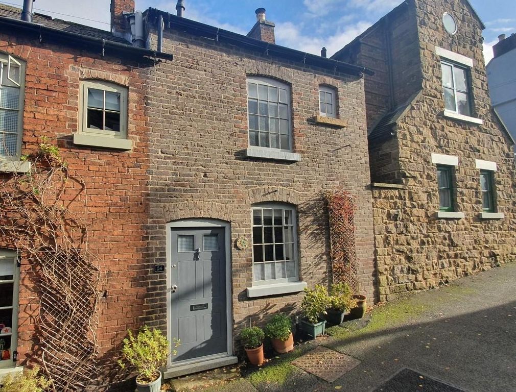 Property photo 1 of 32 Hazelnut Front i.Jpg