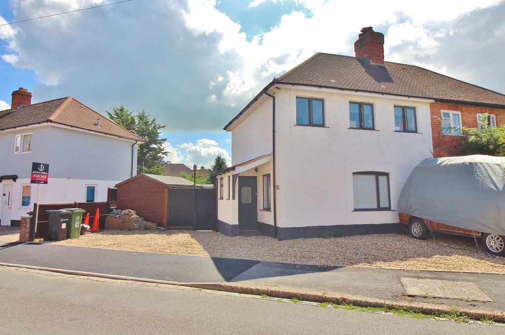Property photo 1 of 28