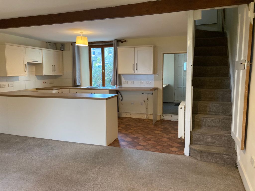 Property photo 2 of 21