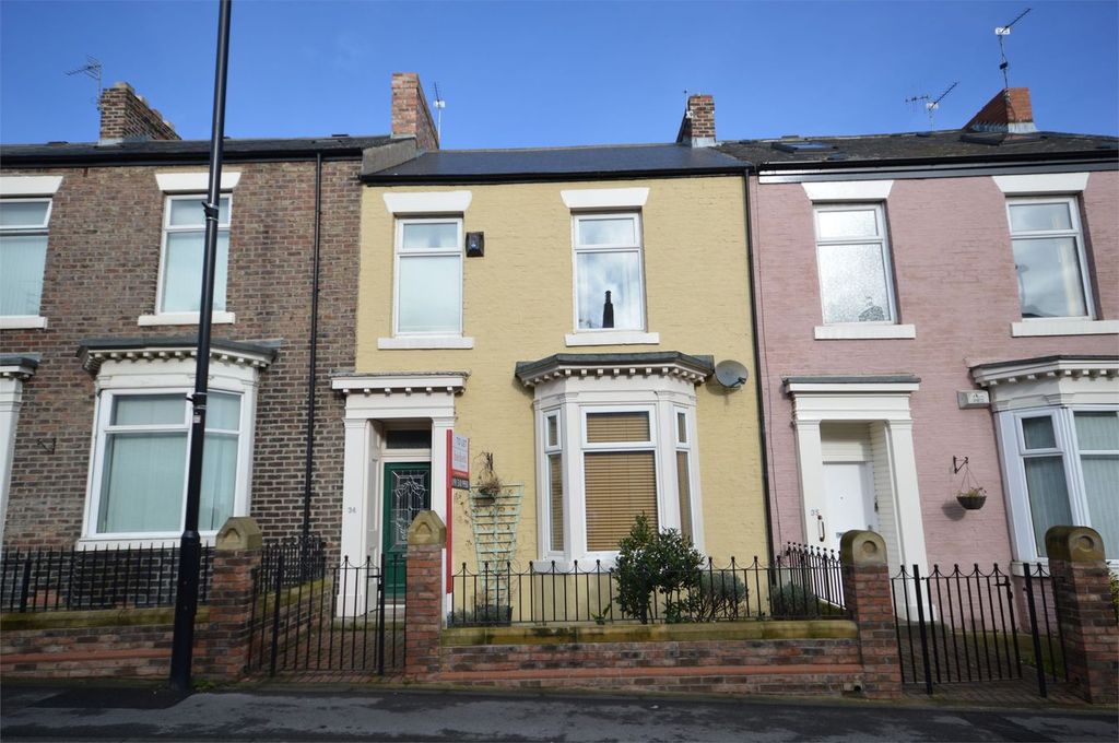 Property photo 1 of 8