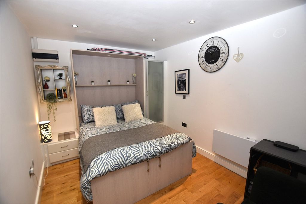 Property photo 2 of 8 Picture No. 02