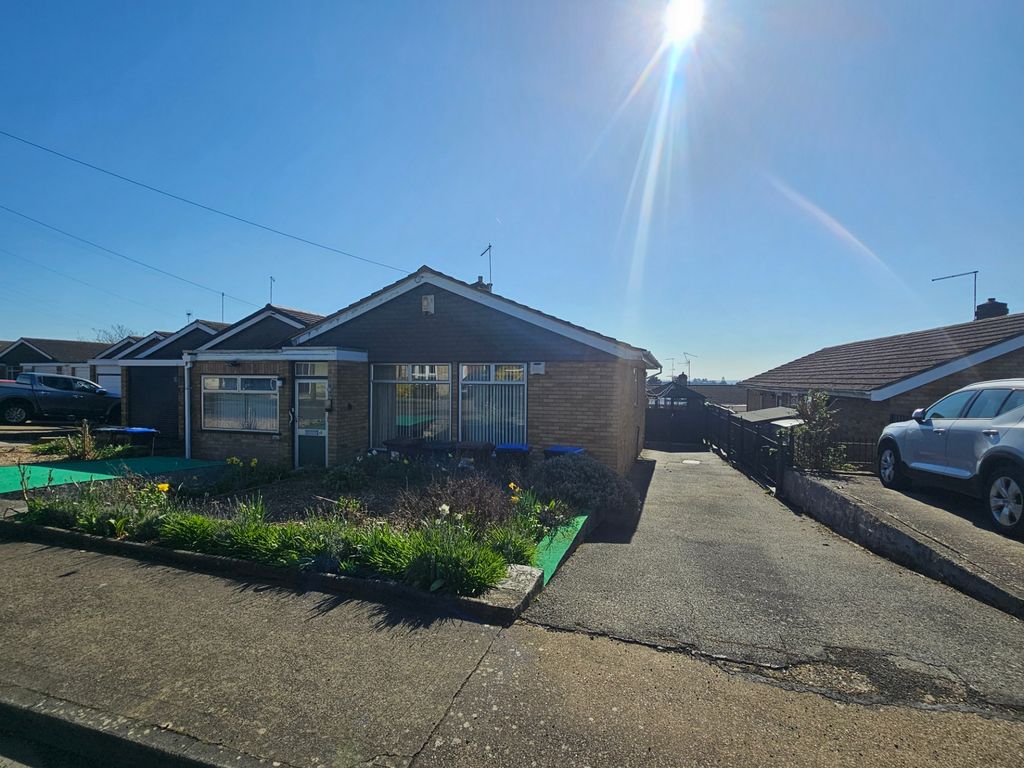 Property photo 1 of 10 Grendon Walk