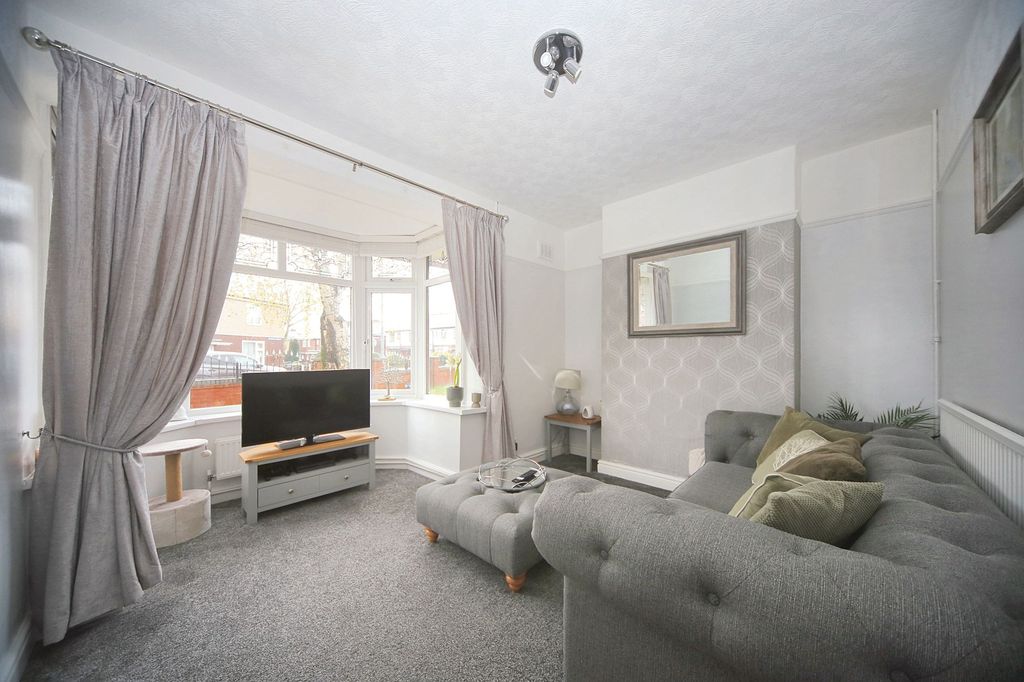 Property photo 3 of 25