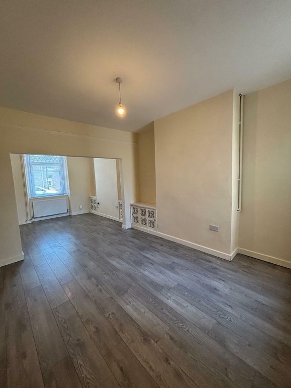 Property photo 1 of 34
