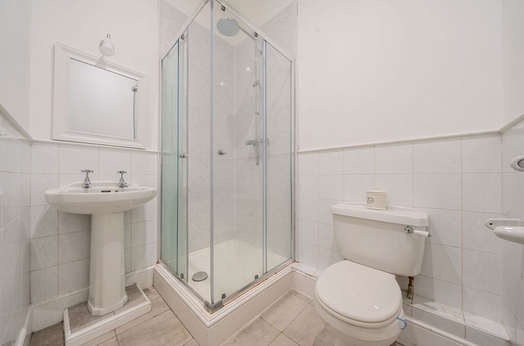 Additional image 13 of 4 bed parking/garage to rentPeninsula Square, Winchester, Hampshire SO23