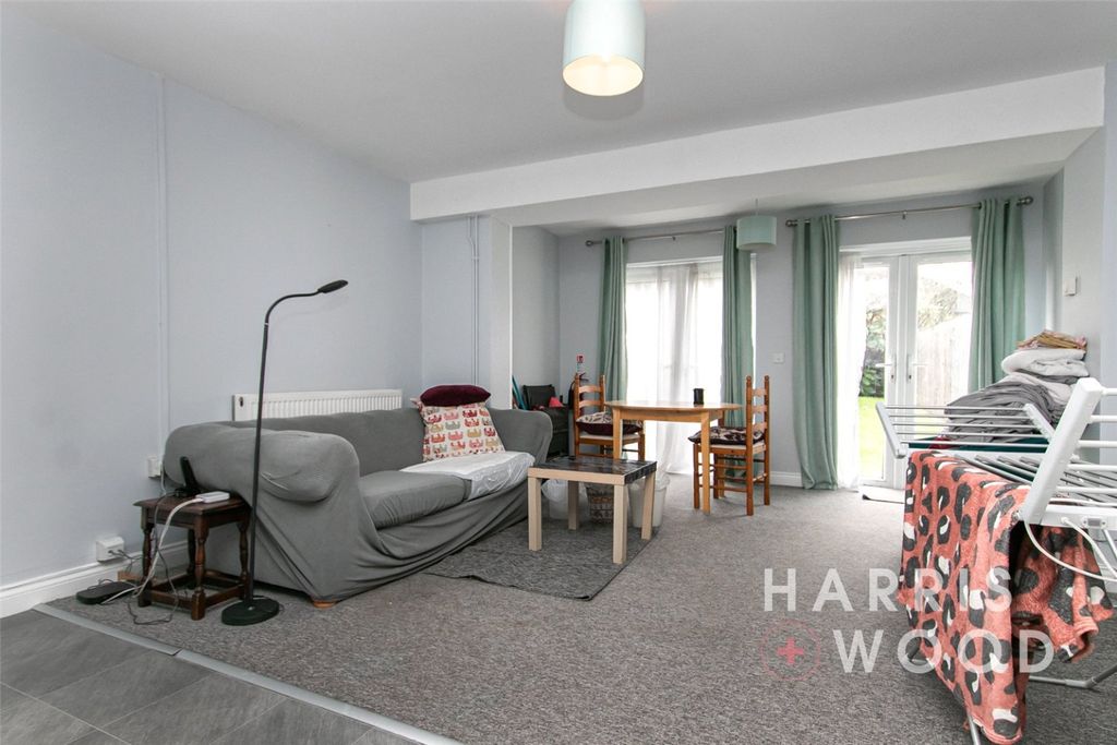 Property photo 2 of 10 3827963