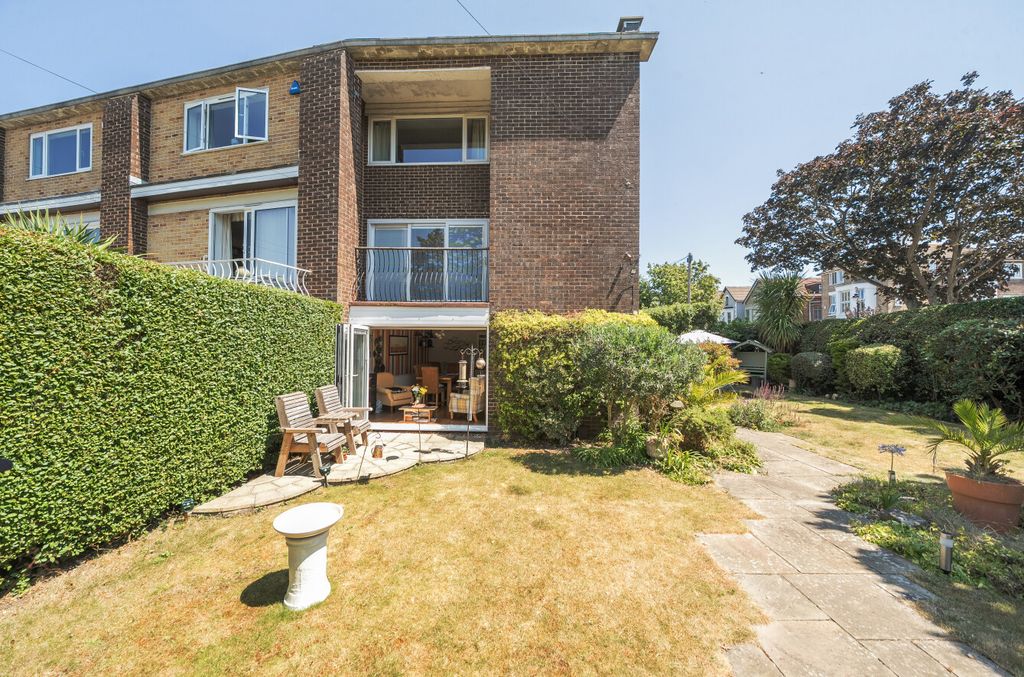 Property photo 1 of 17 1492368-22-6A4E4A...