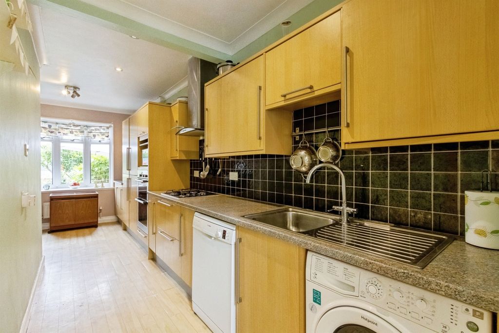 Property photo 2 of 14