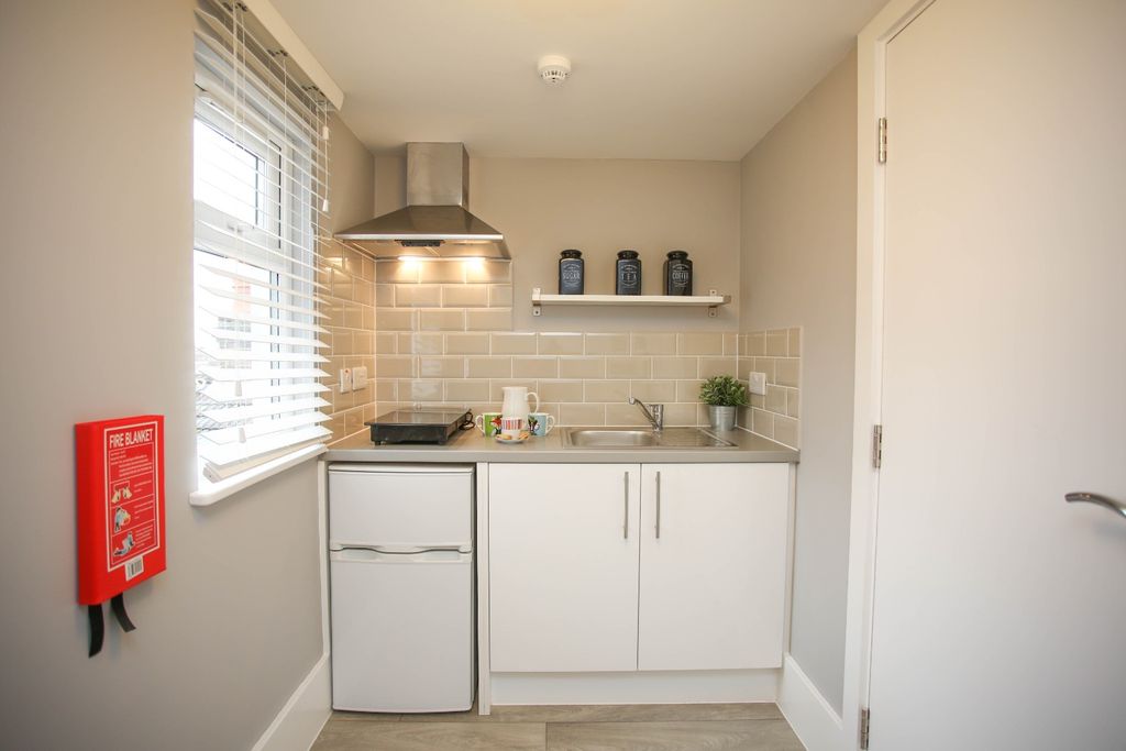 Property photo 3 of 14 4430012