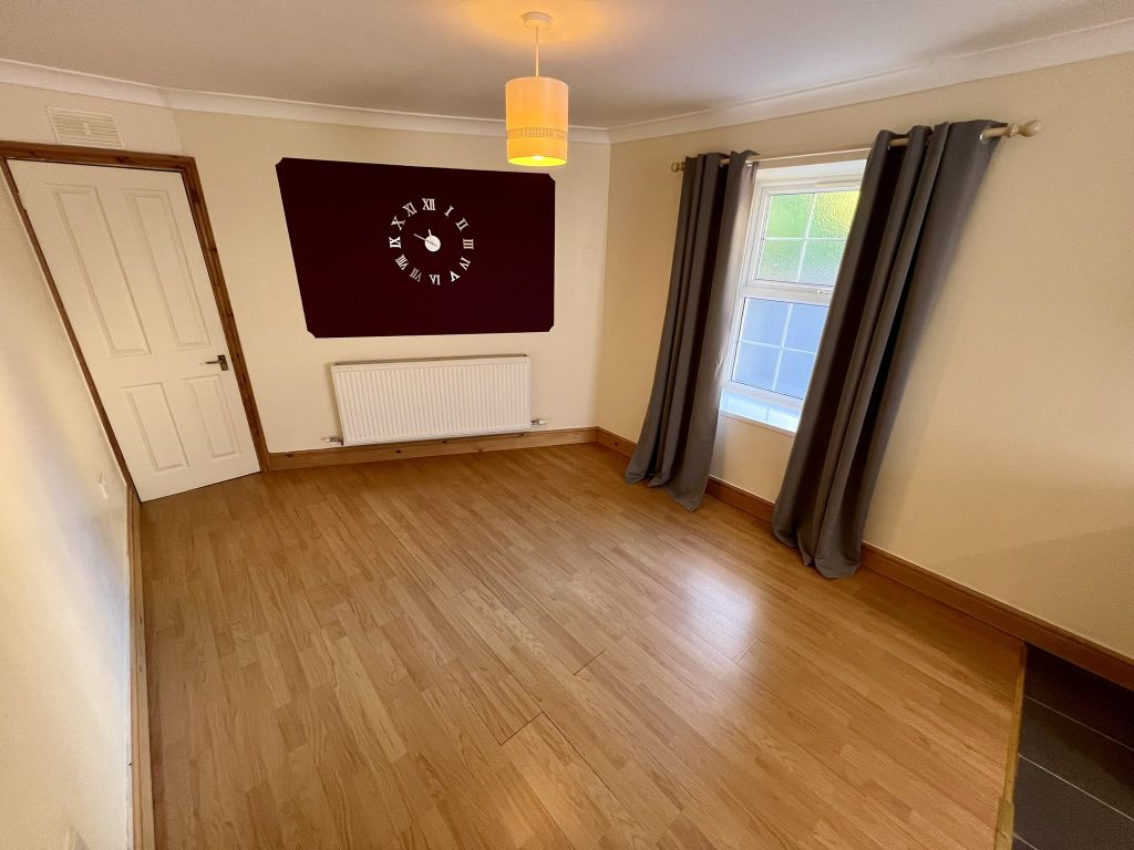 Property photo 3 of 10 Img_2685