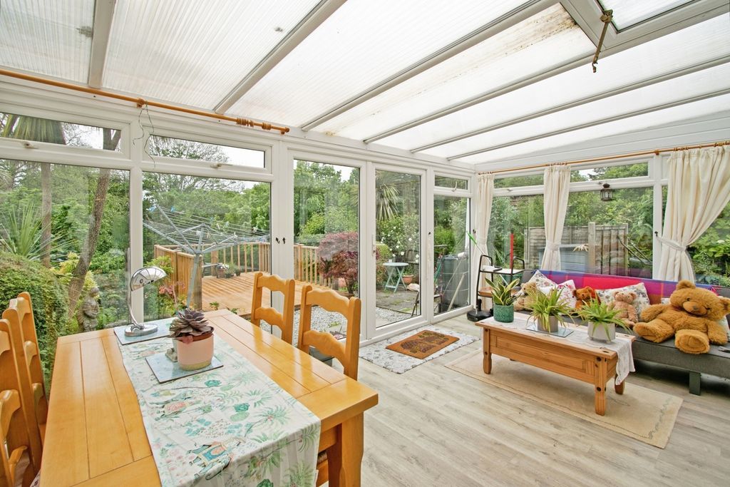 Property photo 2 of 20 Pbox-Img.Jpg